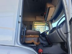 Volkswagen 24250 24-250 E Constellation 3-Eixos 2006/2007 CAMINHÕES & CAMIONETAS PASSO FUNDO / Carros no Vale