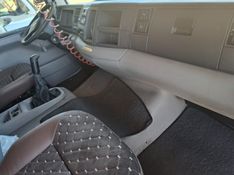 Volkswagen 24250 24-250 E Constellation 3-Eixos 2006/2007 CAMINHÕES & CAMIONETAS PASSO FUNDO / Carros no Vale