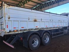 Volkswagen 24250 24-250 E Constellation 3-Eixos 2006/2007 CAMINHÕES & CAMIONETAS PASSO FUNDO / Carros no Vale