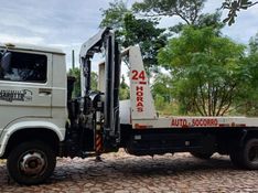 Volkswagen 7110 VW 7110 Munck Plataforma 1990/1990 CAMINHÕES & CAMIONETAS PASSO FUNDO / Carros no Vale