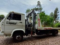 Volkswagen 7110 VW 7110 Munck Plataforma 1990/1990 CAMINHÕES & CAMIONETAS PASSO FUNDO / Carros no Vale