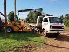 Volkswagen 7110 VW 7110 Munck Plataforma 1990/1990 CAMINHÕES & CAMIONETAS PASSO FUNDO / Carros no Vale