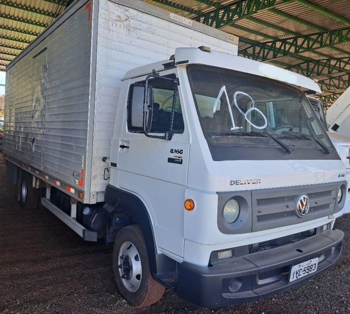 Volkswagen 8-160 VW 8-160 E Delivery 2p Chassi 2017/2018 CAMINHÕES & CAMIONETAS PASSO FUNDO / Carros no Vale