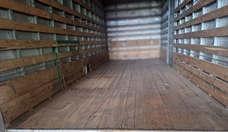 Volkswagen 8-160 VW 8-160 E Delivery 2p Chassi 2017/2018 CAMINHÕES & CAMIONETAS PASSO FUNDO / Carros no Vale