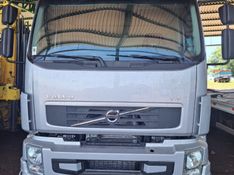 Volvo VM 270 6×2 2p Chassi 2013/2013 CAMINHÕES & CAMIONETAS PASSO FUNDO / Carros no Vale