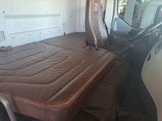 Volvo VM 270 6×2 2p Chassi 2013/2013 CAMINHÕES & CAMIONETAS PASSO FUNDO / Carros no Vale