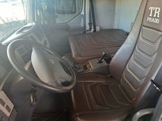 Volvo VM 270 6×2 2p Chassi 2013/2013 CAMINHÕES & CAMIONETAS PASSO FUNDO / Carros no Vale