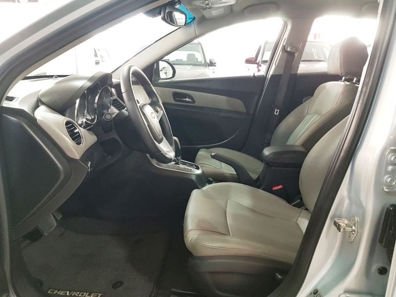 Chevrolet CRUZE 1.8 LTZ 16V FLEX 4P AUTOMÁTICO 2012/2012 ADVANT AUTOMÓVEIS CAXIAS DO SUL / Carros no Vale