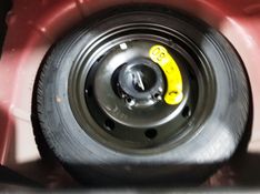 Ford FIESTA 1.6 TITANIUM HATCH 16V FLEX 4P POWERSHIFT 2014/2015 ADVANT AUTOMÓVEIS CAXIAS DO SUL / Carros no Vale