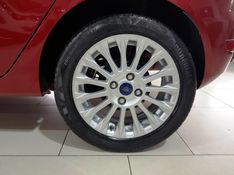 Ford FIESTA 1.6 TITANIUM HATCH 16V FLEX 4P POWERSHIFT 2014/2015 ADVANT AUTOMÓVEIS CAXIAS DO SUL / Carros no Vale