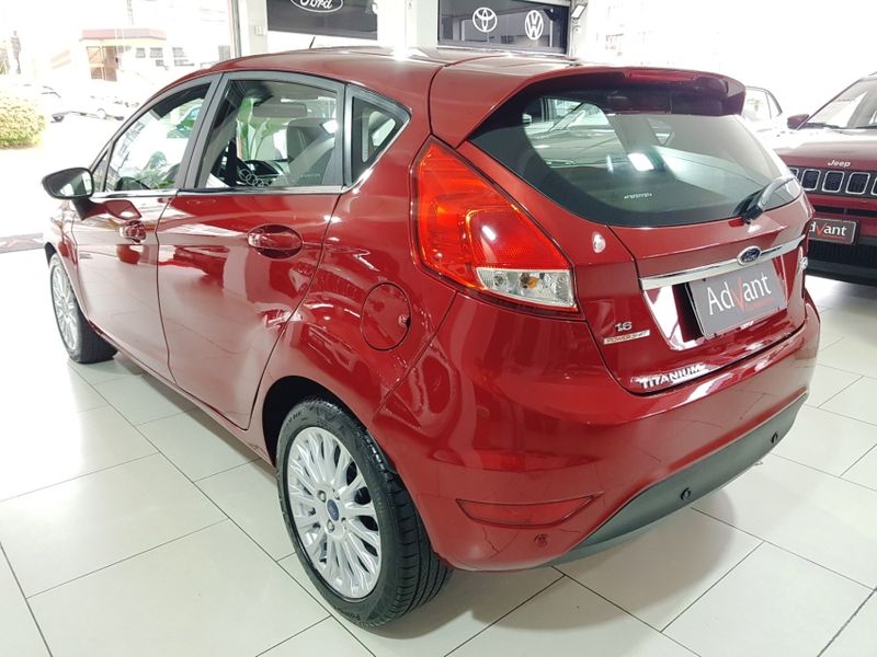 Ford FIESTA 1.6 TITANIUM HATCH 16V FLEX 4P POWERSHIFT 2014/2015 ADVANT AUTOMÓVEIS CAXIAS DO SUL / Carros no Vale