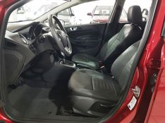 Ford FIESTA 1.6 TITANIUM HATCH 16V FLEX 4P POWERSHIFT 2014/2015 ADVANT AUTOMÓVEIS CAXIAS DO SUL / Carros no Vale
