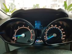 Ford FIESTA 1.6 TITANIUM HATCH 16V FLEX 4P POWERSHIFT 2014/2015 ADVANT AUTOMÓVEIS CAXIAS DO SUL / Carros no Vale