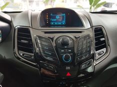 Ford FIESTA 1.6 TITANIUM HATCH 16V FLEX 4P POWERSHIFT 2014/2015 ADVANT AUTOMÓVEIS CAXIAS DO SUL / Carros no Vale