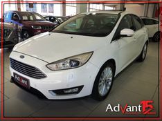 Ford FOCUS 2.0 TITANIUM PLUS FASTBACK 16V FLEX 4P POWERSHIFT 2016/2016 ADVANT AUTOMÓVEIS CAXIAS DO SUL / Carros no Vale