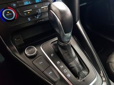 Ford FOCUS 2.0 TITANIUM PLUS FASTBACK 16V FLEX 4P POWERSHIFT 2016/2016 ADVANT AUTOMÓVEIS CAXIAS DO SUL / Carros no Vale