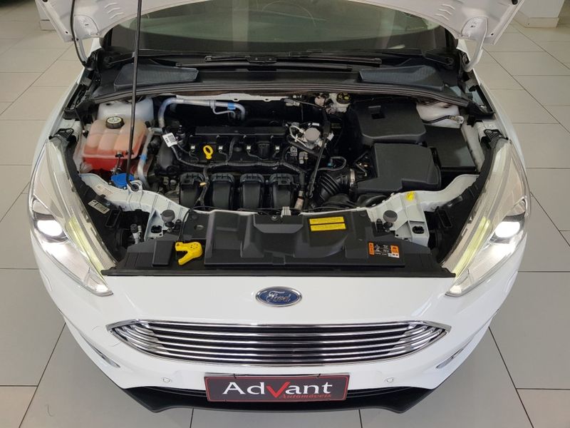 Ford FOCUS 2.0 TITANIUM PLUS FASTBACK 16V FLEX 4P POWERSHIFT 2016/2016 ADVANT AUTOMÓVEIS CAXIAS DO SUL / Carros no Vale