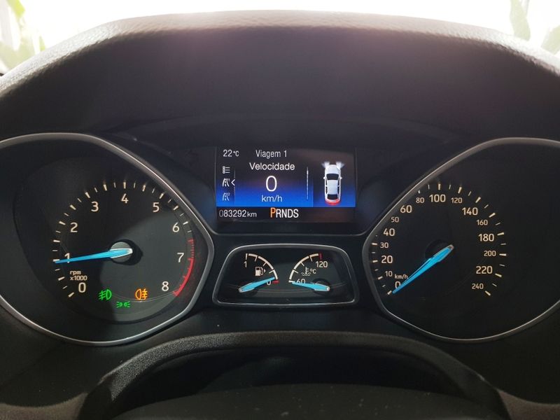 Ford FOCUS 2.0 TITANIUM PLUS FASTBACK 16V FLEX 4P POWERSHIFT 2016/2016 ADVANT AUTOMÓVEIS CAXIAS DO SUL / Carros no Vale