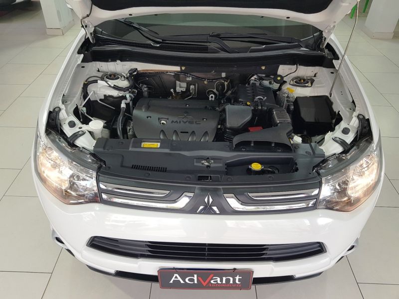 Mitsubishi OUTLANDER 2.0 16V GASOLINA 4P AUTOMÁTICO 2014/2015 ADVANT AUTOMÓVEIS CAXIAS DO SUL / Carros no Vale