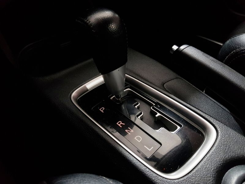 Mitsubishi OUTLANDER 2.0 16V GASOLINA 4P AUTOMÁTICO 2014/2015 ADVANT AUTOMÓVEIS CAXIAS DO SUL / Carros no Vale