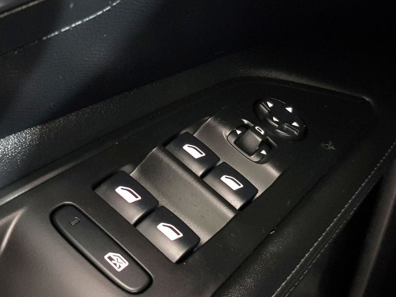 Peugeot 3008 1.6 ALLURE THP 16V GASOLINA 4P AUTOMÁTICO 2019/2020 ADVANT AUTOMÓVEIS CAXIAS DO SUL / Carros no Vale Peugeot 3008 1.6 ALLURE THP 16V GASOLINA 4P AUTOMÁTICO 2019/2020 ADVANT AUTOMÓVEIS CAXIAS DO SUL / Carros no Vale