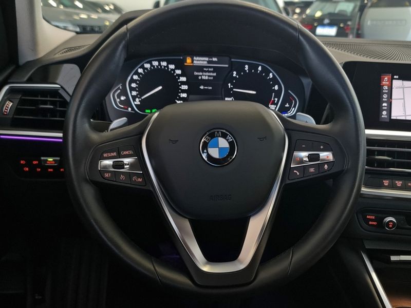 BMW 320i 2.0 16V TURBO GASOLINA GP AUTOMÁTICO 2020/2021 CARRO DEZ NOVO HAMBURGO / Carros no Vale