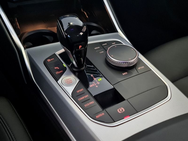 BMW 320i 2.0 16V TURBO GASOLINA GP AUTOMÁTICO 2020/2021 CARRO DEZ NOVO HAMBURGO / Carros no Vale