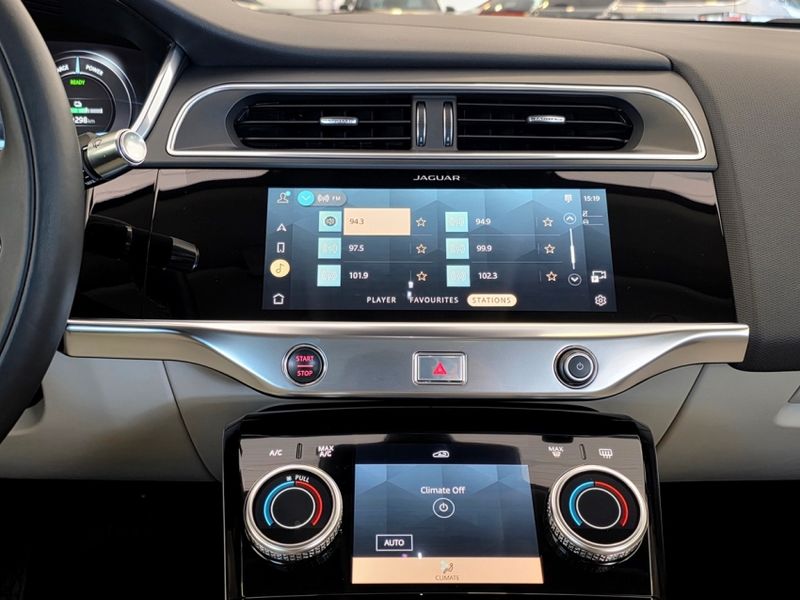 Jaguar I-PACE 90 KW EV400 SE AWD ELÉTRICO 2022/2022 CARRO DEZ NOVO HAMBURGO / Carros no Vale Jaguar I-PACE 90 KW EV400 SE AWD ELÉTRICO 2022/2022 CARRO DEZ NOVO HAMBURGO / Carros no Vale