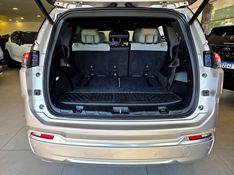 JEEP COMMANDER 1.3 T270 TURBO FLEX OVERLAND AT6 2023/2023 CARRO DEZ NOVO HAMBURGO / Carros no Vale