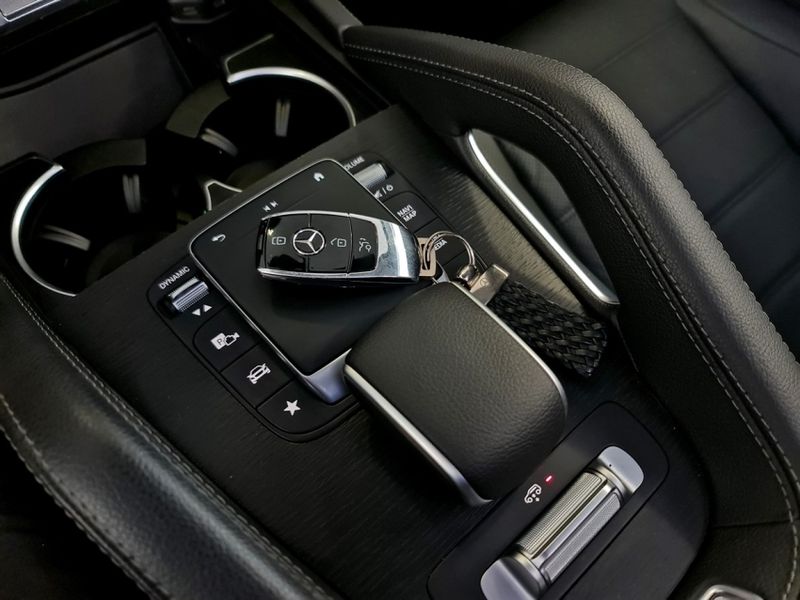 Mercedes-Benz GLS 450 3.0 I6 GASOLINA AMG LINE 4MATIC 9G-TRONIC 2022/2022 CARRO DEZ NOVO HAMBURGO / Carros no Vale