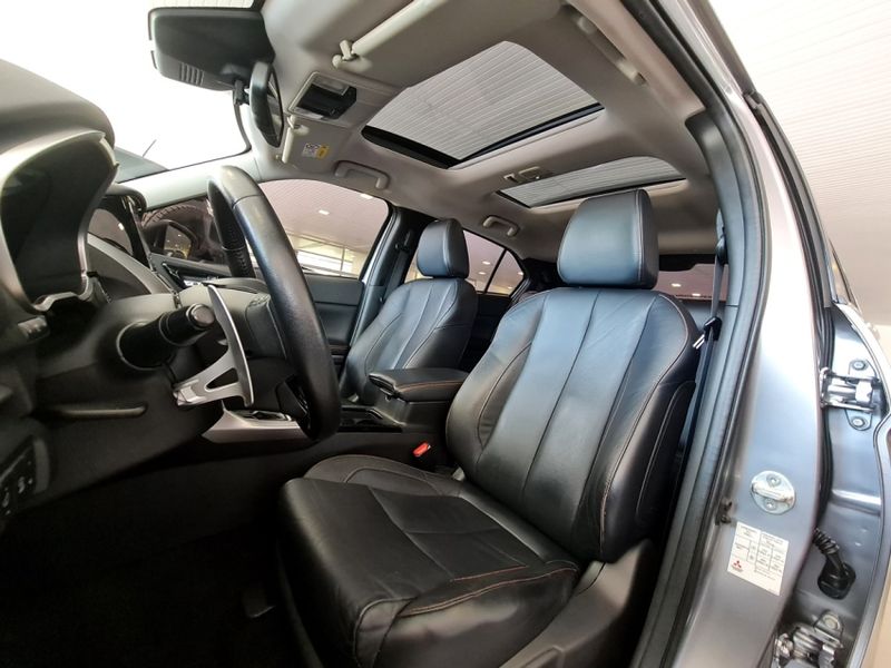 Mitsubishi ECLIPSE CROSS 1.5 MIVEC TURBO GASOLINA HPE-S AWD CVT 2019/2020 CARRO DEZ NOVO HAMBURGO / Carros no Vale