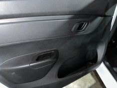 Renault KWID 1.0 12V SCE FLEX ZEN MANUAL 2018/2018 CARRO AUTOMARCAS CAXIAS DO SUL / Carros no Vale