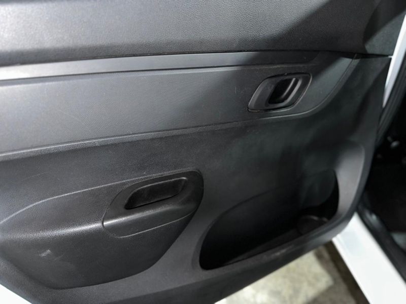 Renault KWID 1.0 12V SCE FLEX ZEN MANUAL 2018/2018 CARRO AUTOMARCAS CAXIAS DO SUL / Carros no Vale Renault KWID 1.0 12V SCE FLEX ZEN MANUAL 2018/2018 CARRO AUTOMARCAS CAXIAS DO SUL / Carros no Vale