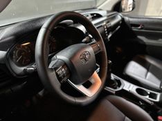 Toyota HILUX 2.8 D-4D TURBO DIESEL CHASSI 4X4 MANUAL 2023/2023 CARRO AUTOMARCAS CAXIAS DO SUL / Carros no Vale