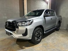 Toyota HILUX 2.8 D-4D TURBO DIESEL CHASSI 4X4 MANUAL 2023/2023 CARRO AUTOMARCAS CAXIAS DO SUL / Carros no Vale