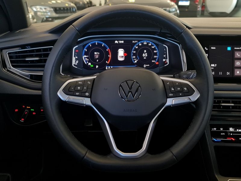 Volkswagen NIVUS 1.0 200 TSI TOTAL FLEX HIGHLINE AUTOMÁTICO 2023/2024 CARRO DEZ NOVO HAMBURGO / Carros no Vale