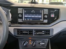 Volkswagen POLO 1.0 200 TSI COMFORTLINE AUTOMÁTICO 2020/2021 CARRO DEZ NOVO HAMBURGO / Carros no Vale