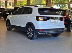 Volkswagen T-CROSS 1.0 200 TSI TOTAL FLEX COMFORTLINE AUTOMÁTICO 2022/2023 CARRO DEZ NOVO HAMBURGO / Carros no Vale