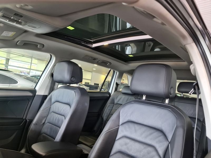 Volkswagen TIGUAN 1.4 250 TSI TOTAL FLEX ALLSPACE COMFORTLINE TIPTRONIC 2019/2020 CARRO DEZ NOVO HAMBURGO / Carros no Vale