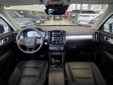 Volvo XC40 1.5 T5 RECHARGE MOMENTUM GEARTRONIC 2021/2021 CARRO DEZ NOVO HAMBURGO / Carros no Vale