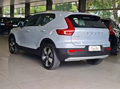 Volvo XC40 2.0 T4 GASOLINA MOMENTUM GEARTRONIC 2020/2020 CARRO DEZ NOVO HAMBURGO / Carros no Vale