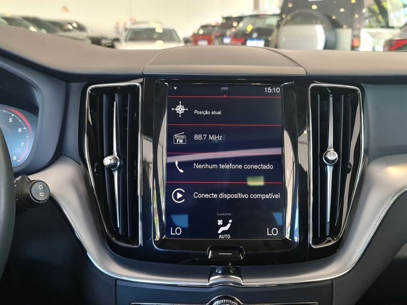 Volvo XC60 2.0 T5 GASOLINA MOMENTUM AWD GEARTRONIC 2019/2020 CARRO DEZ NOVO HAMBURGO / Carros no Vale