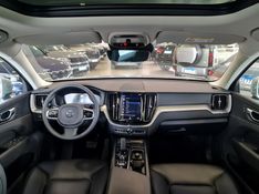 Volvo XC60 2.0 T8 HYBRID MOMENTUM AWD GEARTRONIC 2020/2020 CARRO DEZ NOVO HAMBURGO / Carros no Vale