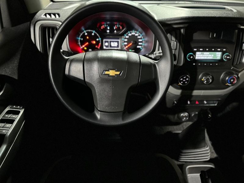 Chevrolet S10 2.8 LS 4X4 CD 16V TURBO DIESEL 4P MANUAL 2019/2020 CARRO AUTOMARCAS CAXIAS DO SUL / Carros no Vale