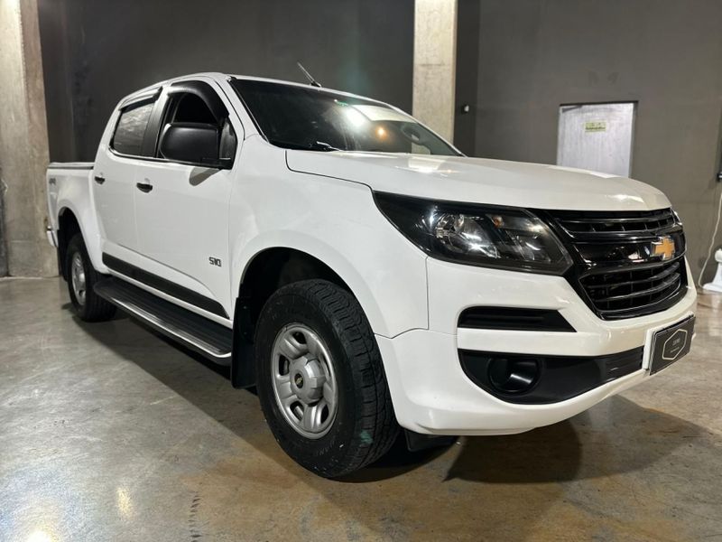 Chevrolet S10 2.8 LS 4X4 CD 16V TURBO DIESEL 4P MANUAL 2019/2020 CARRO AUTOMARCAS CAXIAS DO SUL / Carros no Vale