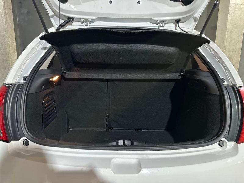 Citroen C3 1.2 PURE TECH FLEX TENDANCE MANUAL 2016/2017 CARRO AUTOMARCAS CAXIAS DO SUL / Carros no Vale