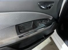 Fiat BRAVO 1.8 ESSENCE 16V FLEX 4P MANUAL 2014/2014 CARRO AUTOMARCAS CAXIAS DO SUL / Carros no Vale