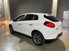 Fiat BRAVO 1.8 ESSENCE 16V FLEX 4P MANUAL 2014/2014 CARRO AUTOMARCAS CAXIAS DO SUL / Carros no Vale