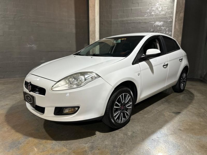Fiat BRAVO 1.8 ESSENCE 16V FLEX 4P MANUAL 2014/2014 CARRO AUTOMARCAS CAXIAS DO SUL / Carros no Vale Fiat BRAVO 1.8 ESSENCE 16V FLEX 4P MANUAL 2014/2014 CARRO AUTOMARCAS CAXIAS DO SUL / Carros no Vale