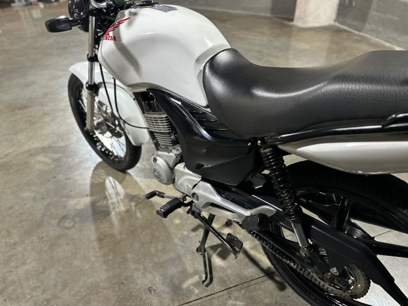Honda Motos CG 125 CARGO 2013/2013 CARRO AUTOMARCAS CAXIAS DO SUL / Carros no Vale